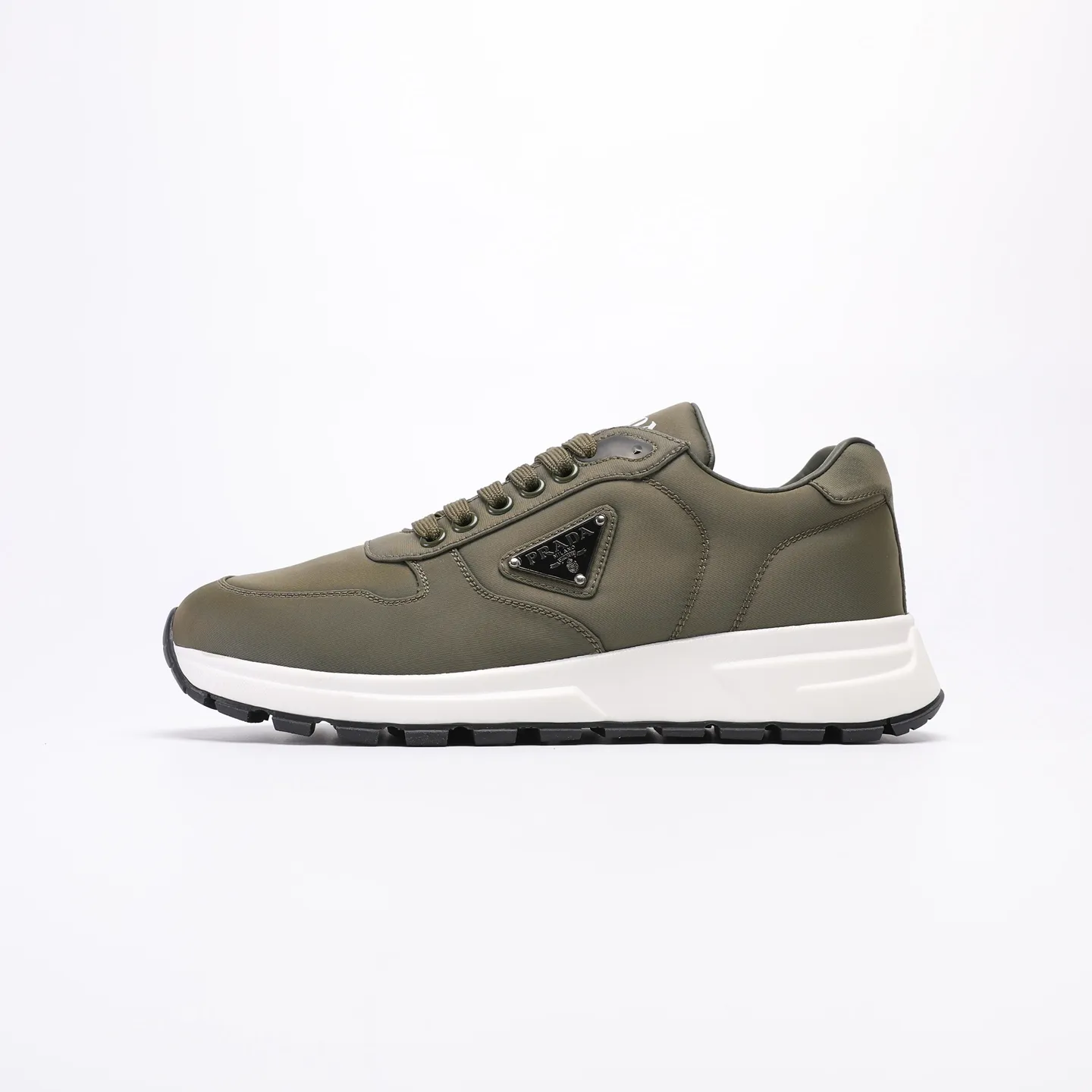 Batch 580 [PRADA] Men's shoes are popular in the counter, official website synchronization, high-quality shipments. Fabric: original cowhide with snakeskin. Lining: cowhide feet + cowhide lining. Outsole: original TPU + foam. Size: 38-46